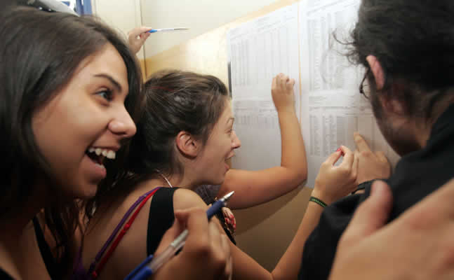 Panellinies apotelesmata1